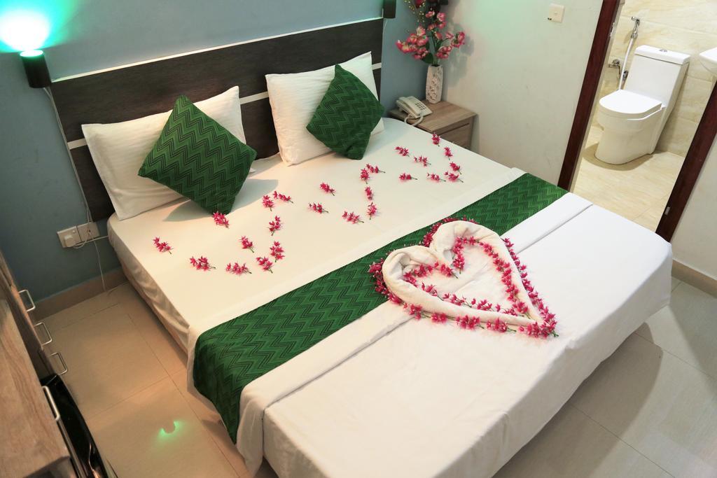 Elite Beach Inn Hulhumale Exteriör bild